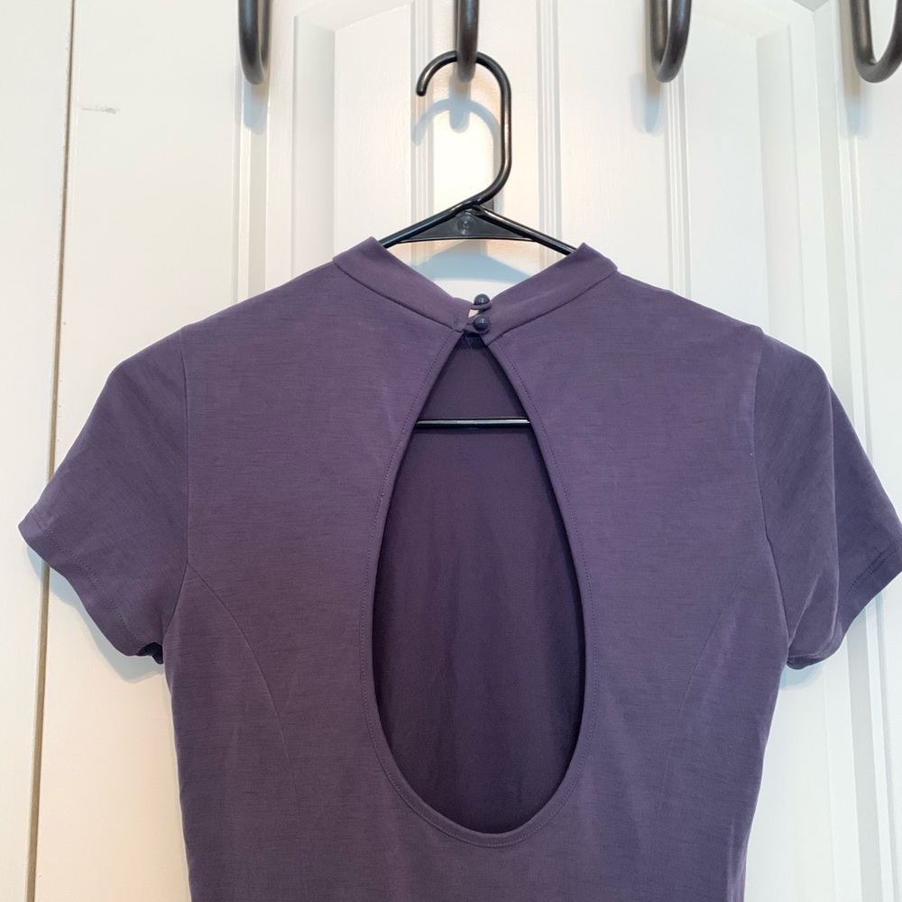 Key Hole Back MIDI Dress